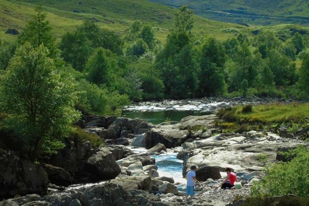 Roe Deer Cottage Near Glencoe ฟอร์ตวิลเลียม ภายนอก รูปภาพ